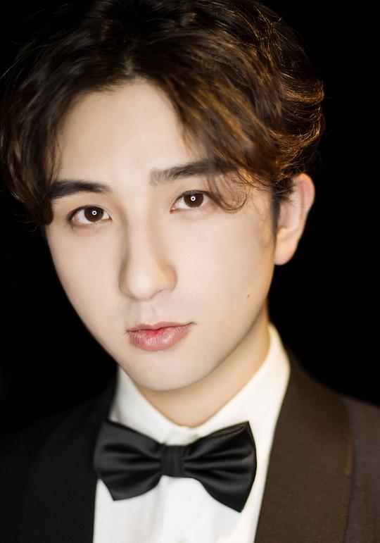 武雨泽 Yuze Wu照片