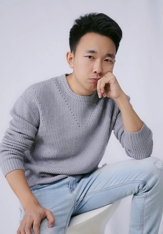 张策 Ce Zhang照片