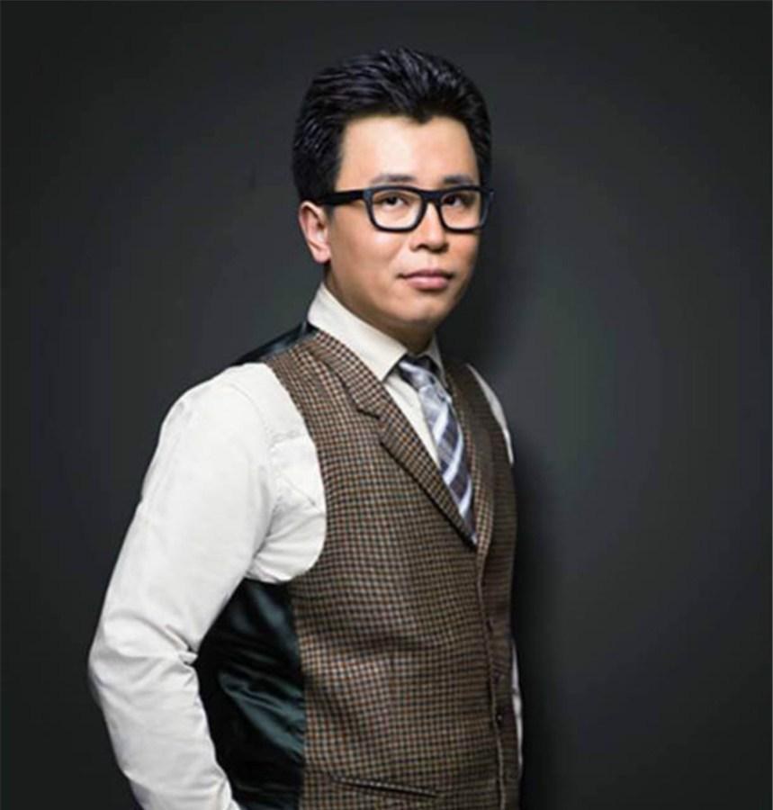 辰东 Zhendong Yang照片