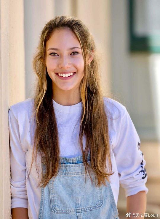 谷爱凌 Eileen Gu照片