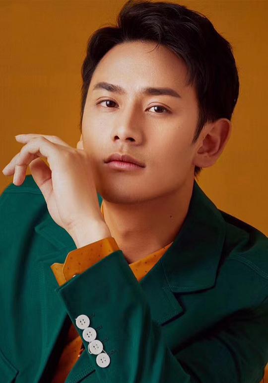 杨韩 Han Yang照片