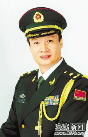 阎维文 Weiwen Yan照片