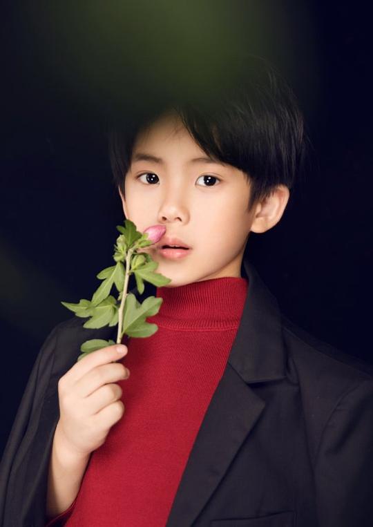 马晨焱 Chenyan Ma照片