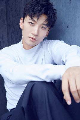 李泊文 Bowen Li照片