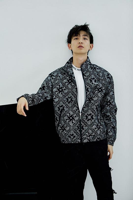 原若航 Ruohang Yuan照片