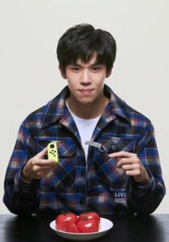 张秋实 Qiushi Zhang照片