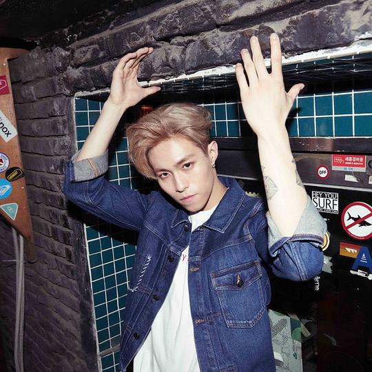 岳岳 Pinkray照片