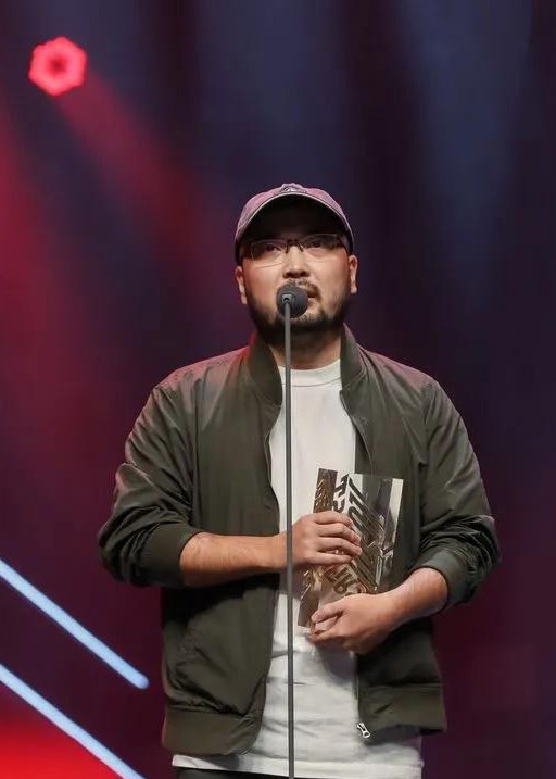 董性以 Xingyi Dong照片