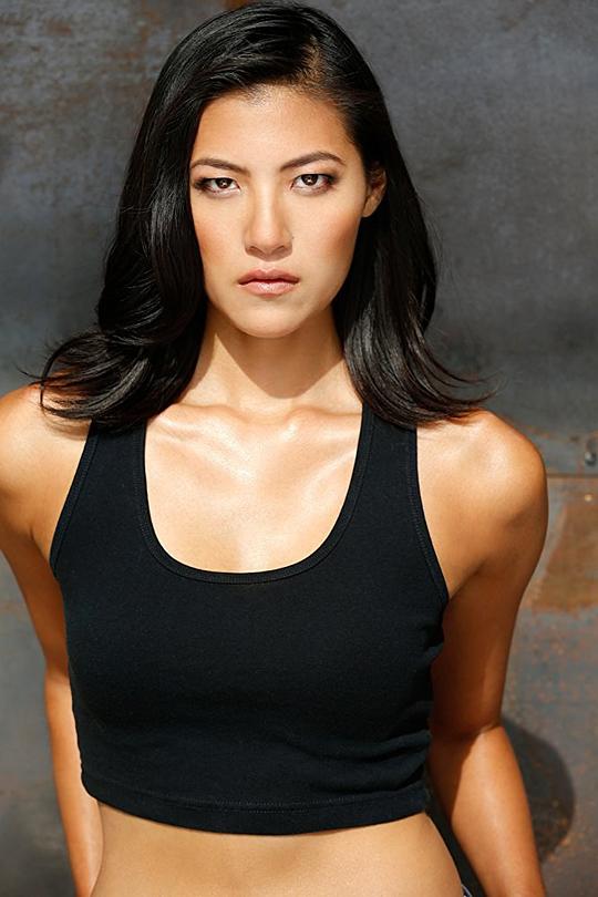 明美·卢克 Akemi Look照片