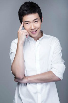 张亦驰 Yichi Zhang照片