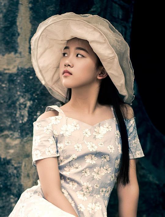 余亚颖 Yaying Yu照片