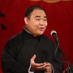 侯震 Zhen Hou照片