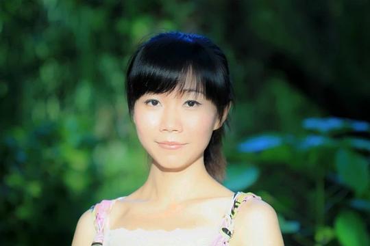 黄燕 Yan Huang照片