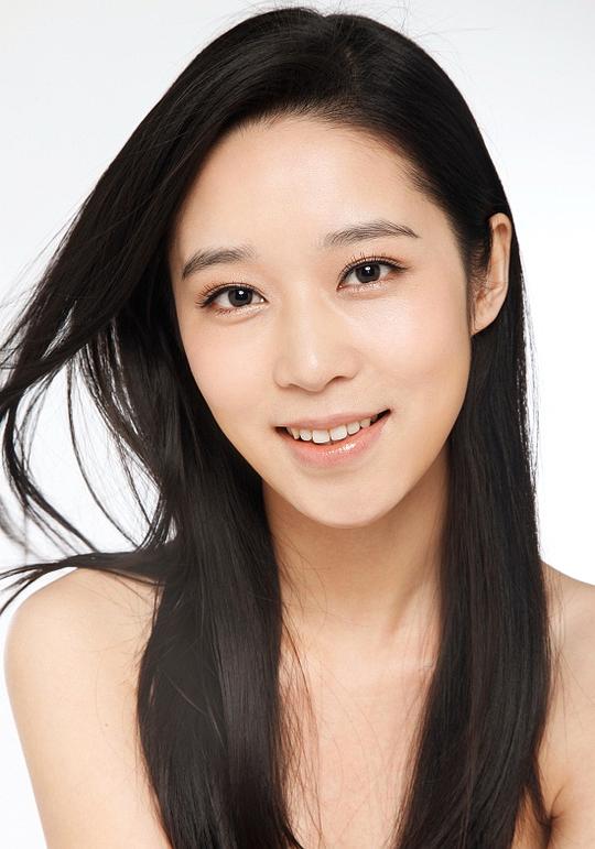 杨旸 Yang Yang照片