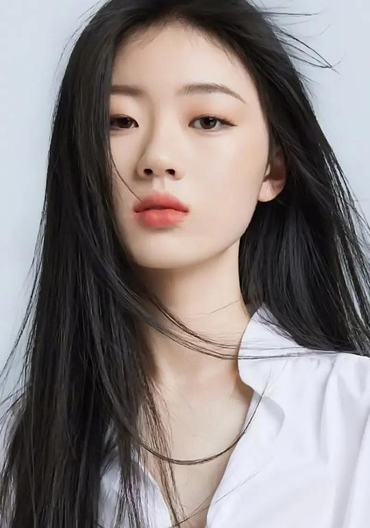 单依纯 Yichun Shan照片