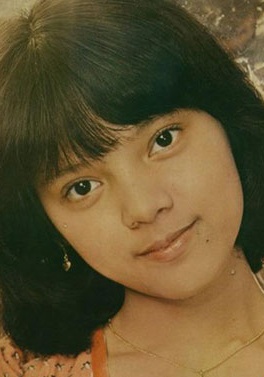 露云娜 Rowena Cortes照片