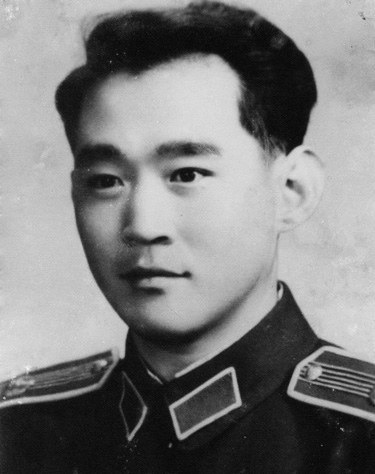 文卜东 Budong Wen照片