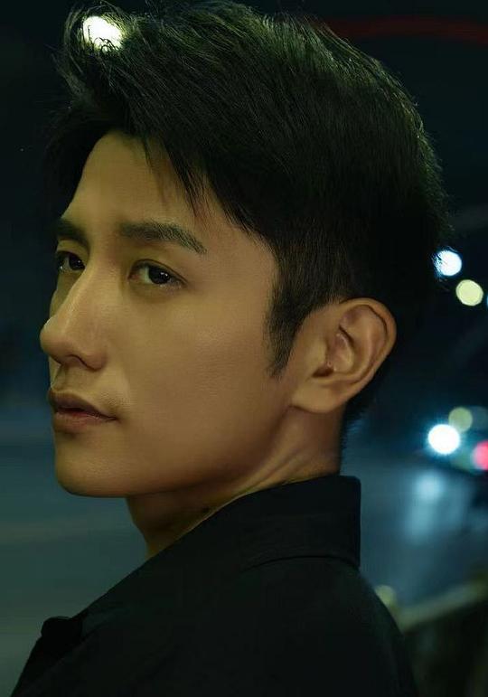 黄波 Bo Huang照片