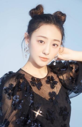 鞠可儿 Keer Ju照片