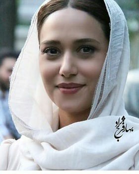 佩瑞娜兹·伊查蒂尔 Parinaz Izadyar照片