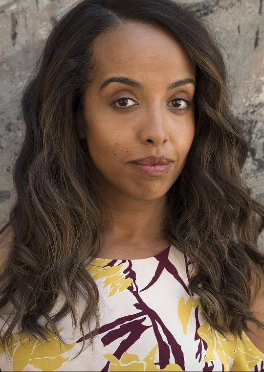 娜蒂亚·拉提夫 Nadia Latif照片