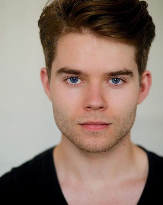 伊森泰勒 Ethan Taylor照片