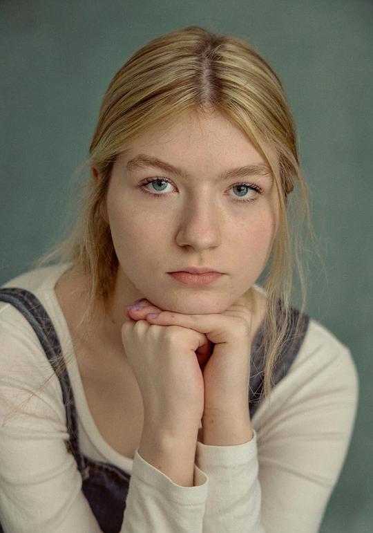 弗洛伦斯·贝克 Florence Baker照片