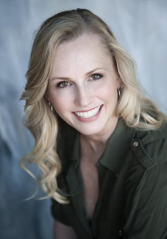 莱斯利·赛德斯 Leslie Sides照片