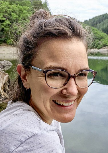 维奥莱特·德尔瓦 Violette Delvoye照片