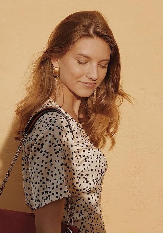 奥莉维娅·海恩·瑞希施坦因 Olivia Hahn Reichstein照片