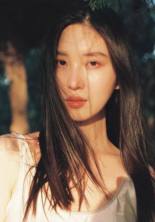 周茉 Mo Zhou照片