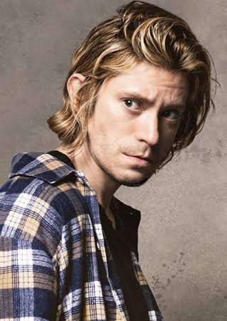 帕特里克·维尔 Patrick Vaill照片