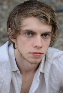 哈里·格林伍德 Harry Greenwood照片