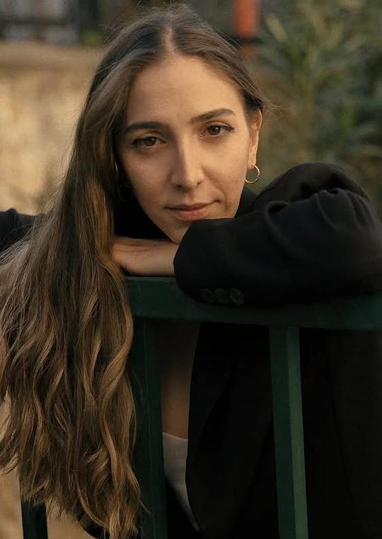 内拉·卡亚巴西 Neyra Kayabasi照片