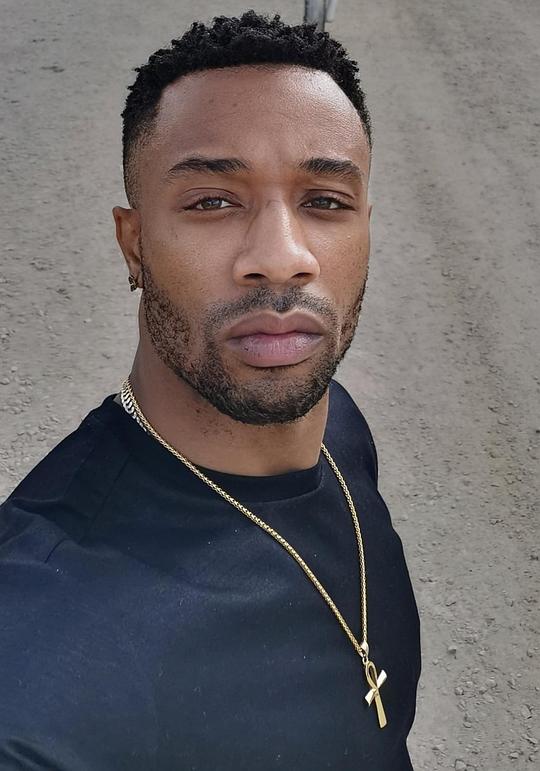 DJ·布拉德森 DJ Brotherson照片