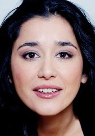 朵卡·格莱拉斯 Dorka Gryllus照片