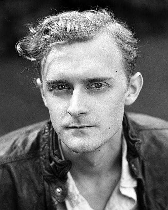 克里斯托斯·劳顿 Christos Lawton照片