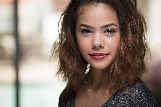 安东尼娅·金特里 Antonia Gentry照片