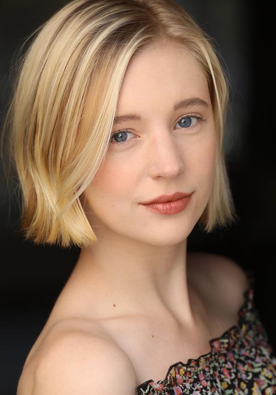 杰西卡·萨拉·弗劳姆 Jessica Sarah Flaum照片