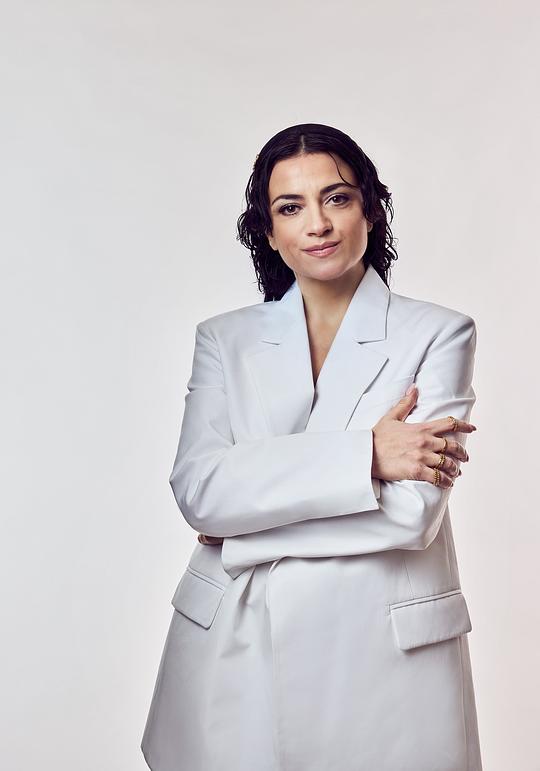 Veronica Lucchesi照片