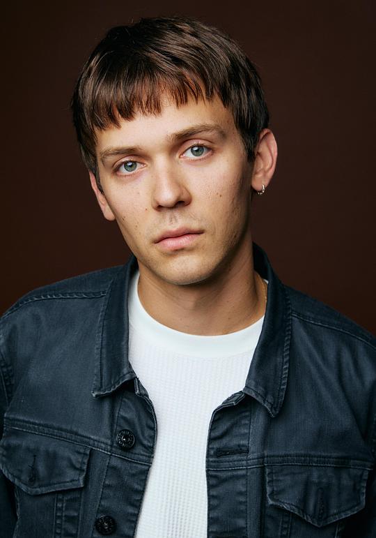 阿里·达尔伯特 Ari Dalbert照片