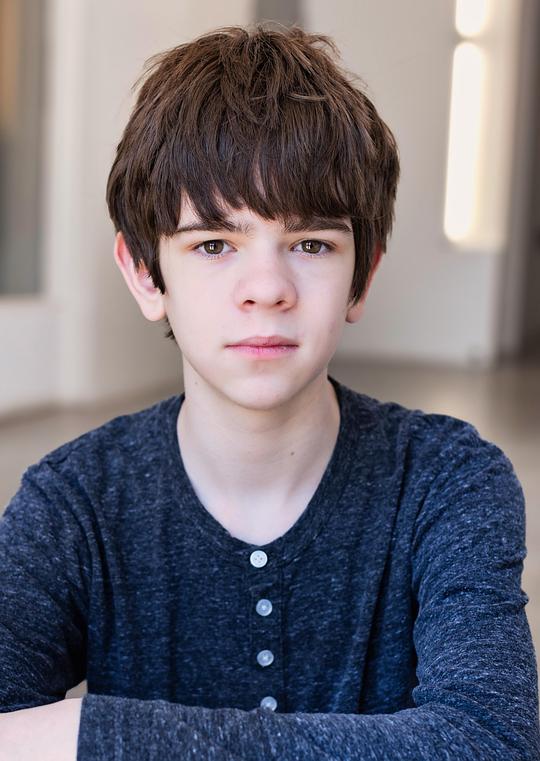 迈尔斯·埃克哈特 Miles Ekhardt照片