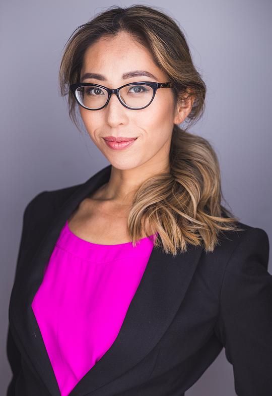 Josephine Huang照片