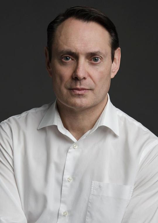 安吉洛·奥利维尔 Angelo Olivier照片