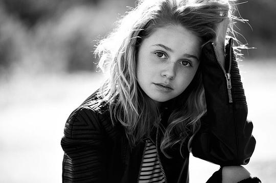 鲁比·萝丝·特纳 Ruby Rose Turner照片