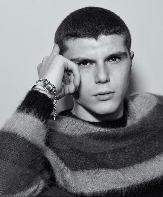 里卡尔多·曼陀里尼 Riccardo Mandolini照片