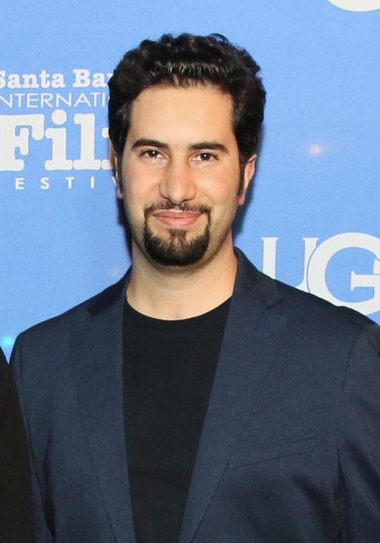 库罗什·阿哈里 Kourosh Ahari照片