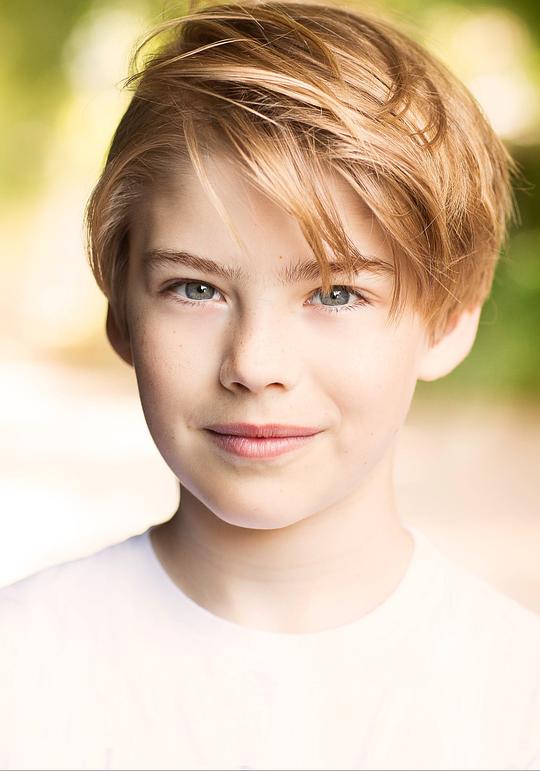 詹姆斯·哈珀-琼斯 James Harper-Jones照片