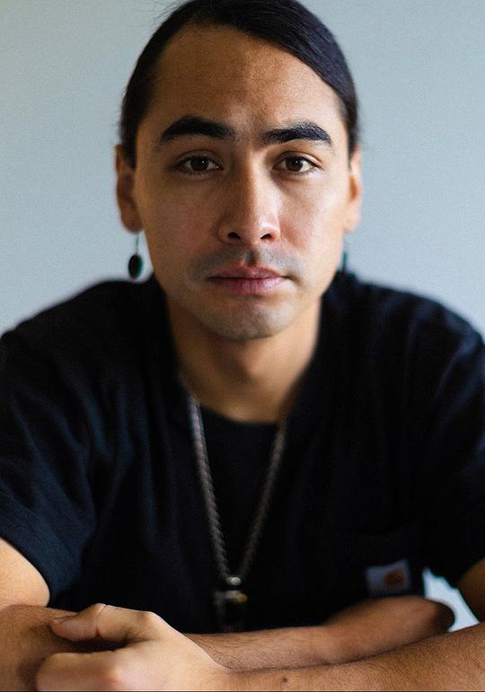 朱利安·布雷夫·诺伊斯凯特 Julian Brave NoiseCat照片