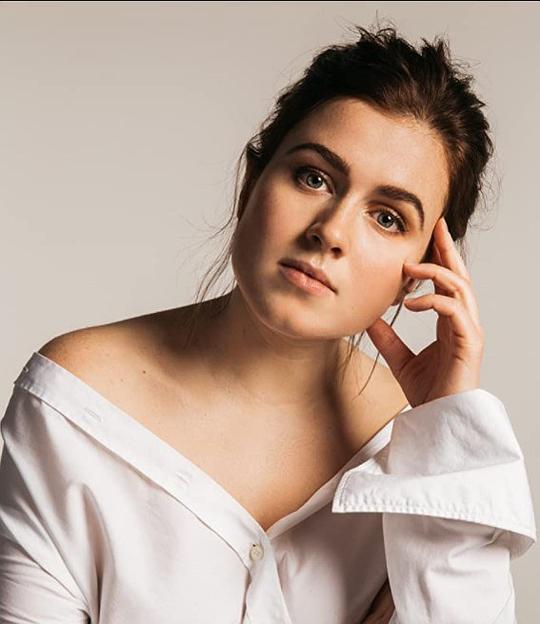 艾米·迪西斯蒙特 Amy Deasismont照片